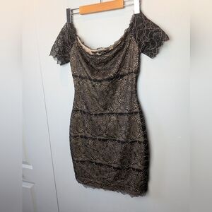 GUESS Off Shoulder Mini Dress Size XS Black And Beige Festive Sexy And Feminine